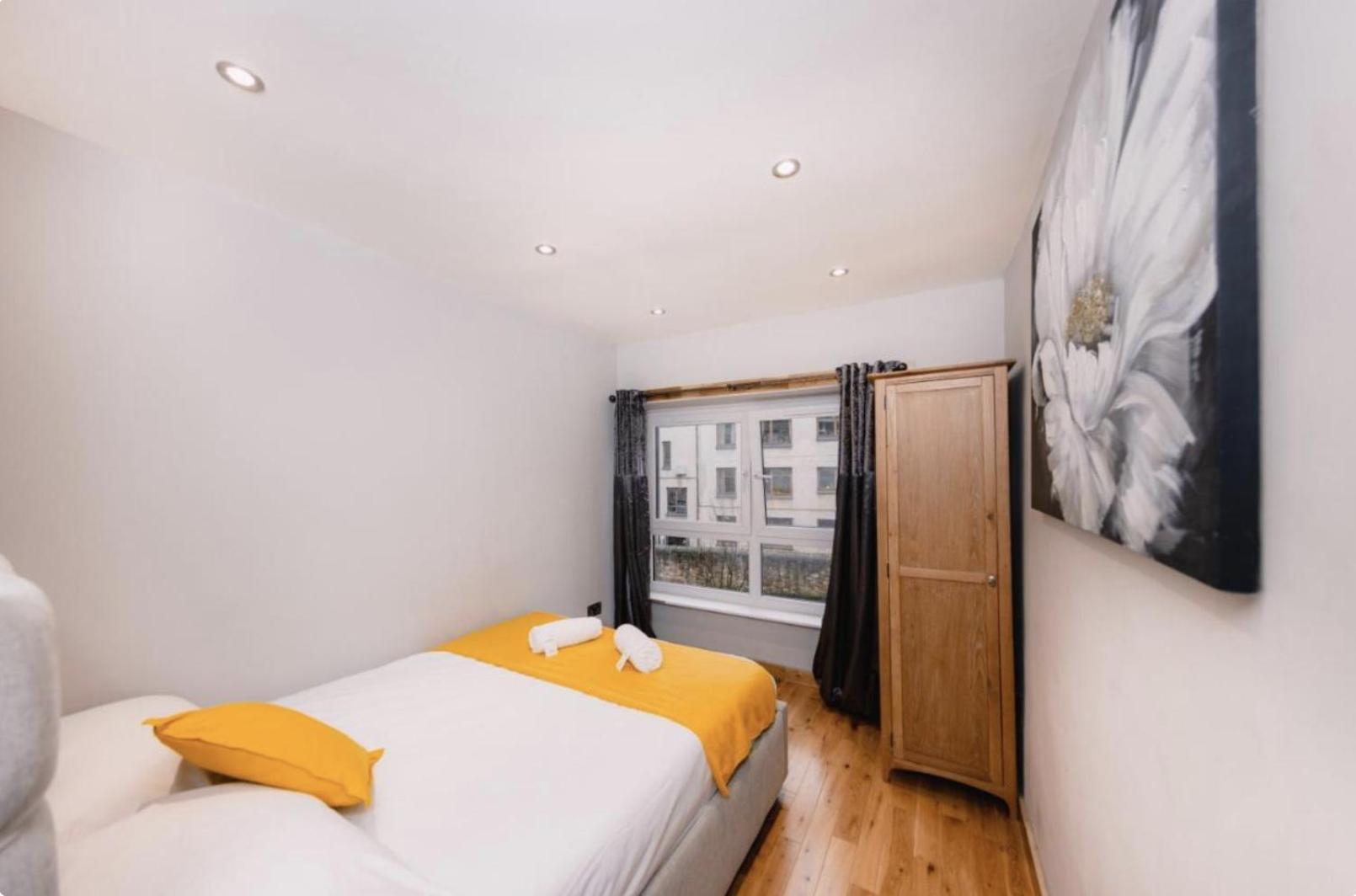 Superb Luxury Apartment By Canal - Central Εδιμβούργο Εξωτερικό φωτογραφία