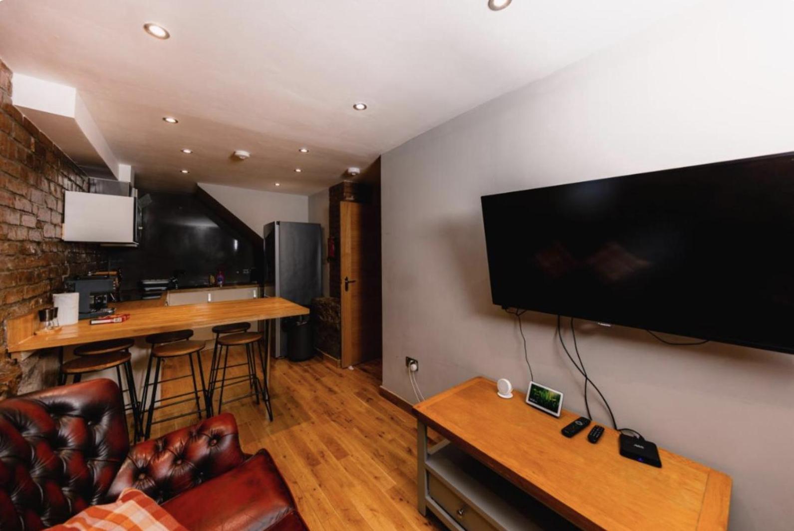 Superb Luxury Apartment By Canal - Central Εδιμβούργο Εξωτερικό φωτογραφία
