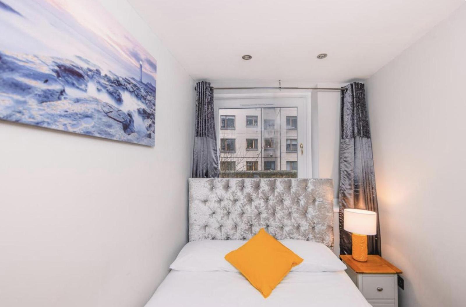 Superb Luxury Apartment By Canal - Central Εδιμβούργο Εξωτερικό φωτογραφία