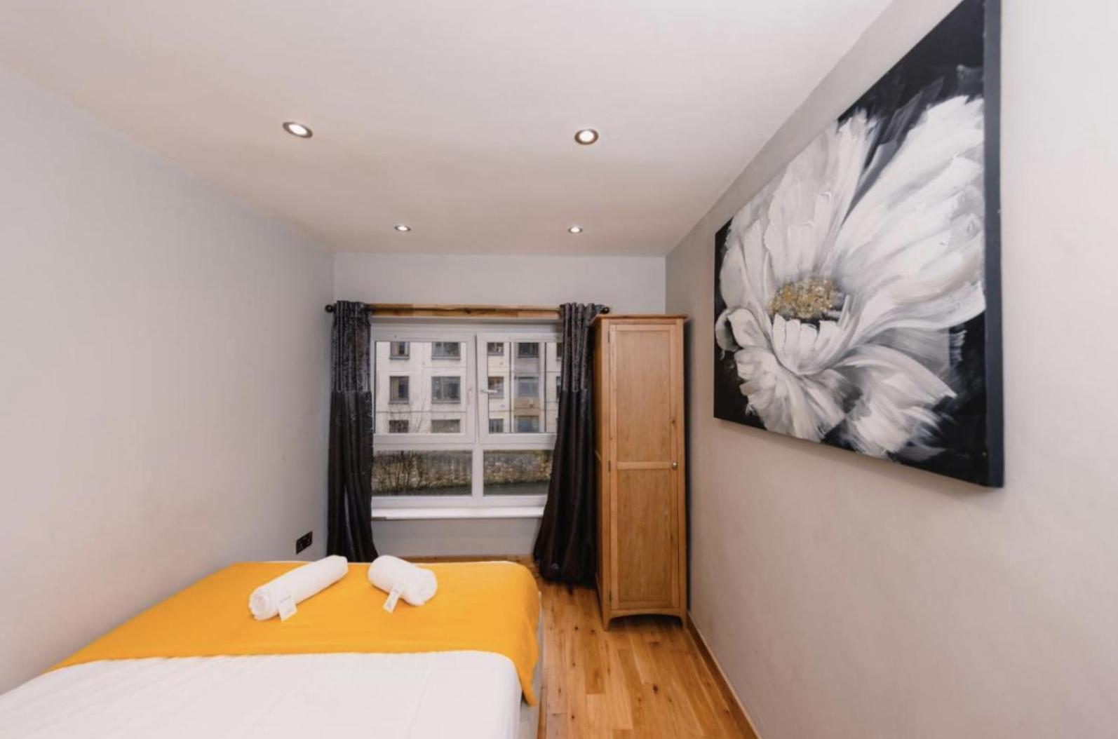 Superb Luxury Apartment By Canal - Central Εδιμβούργο Εξωτερικό φωτογραφία