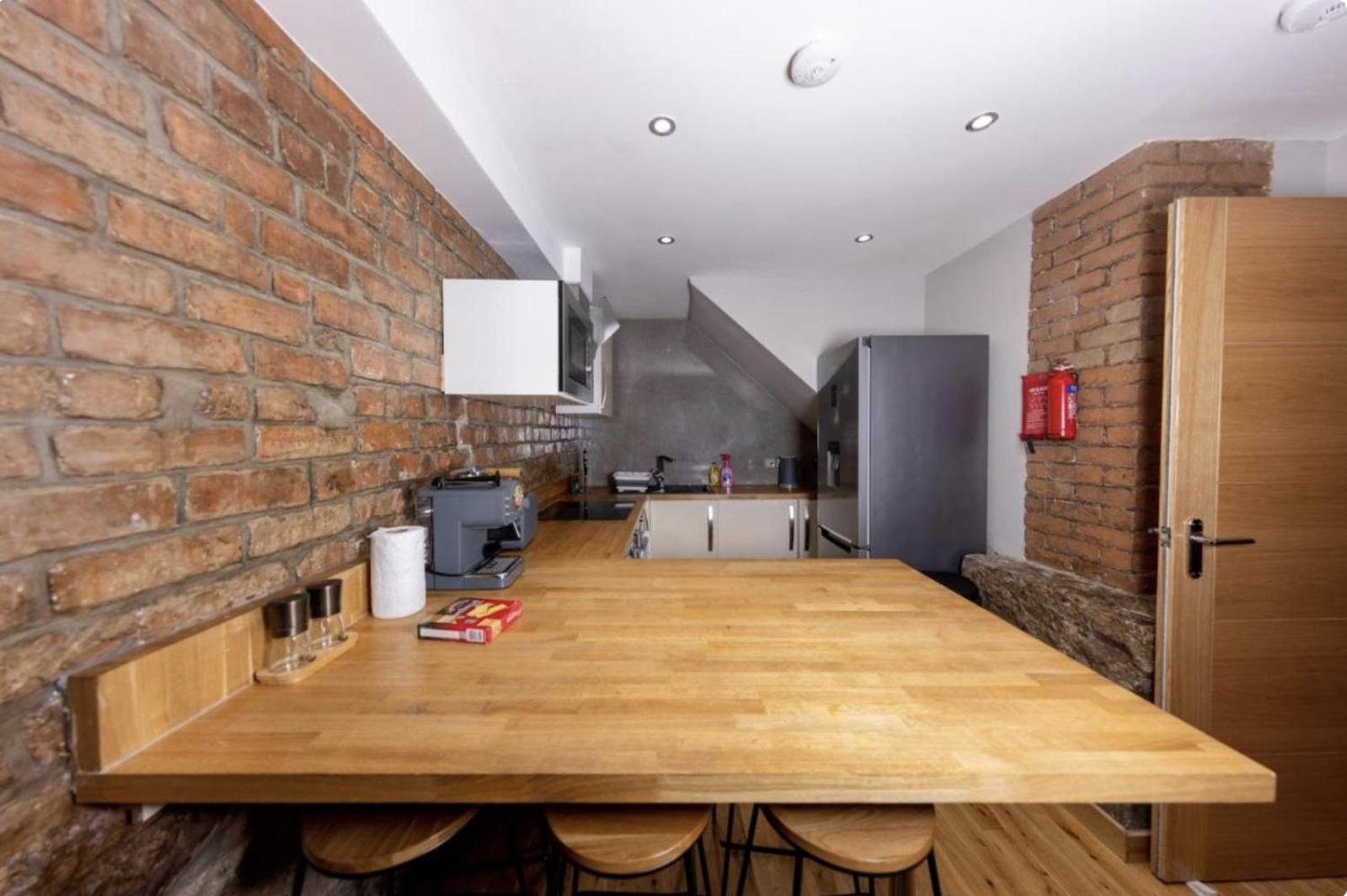 Superb Luxury Apartment By Canal - Central Εδιμβούργο Εξωτερικό φωτογραφία